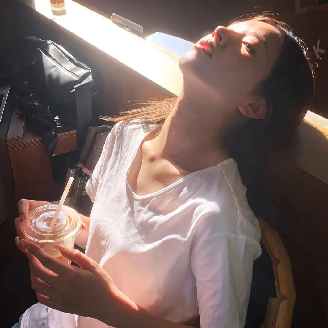 往日无足可惜海报